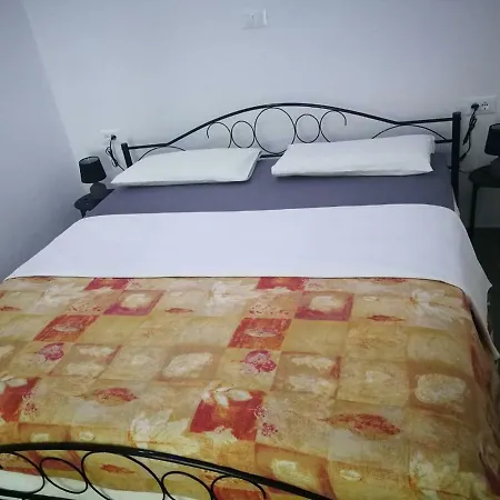 Apartment With Sea Views Vela Luka