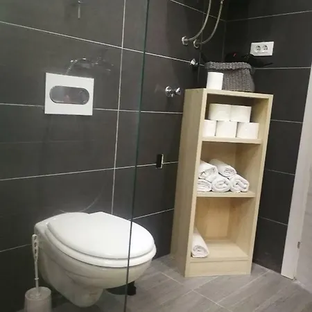 Apartment With Sea Views *