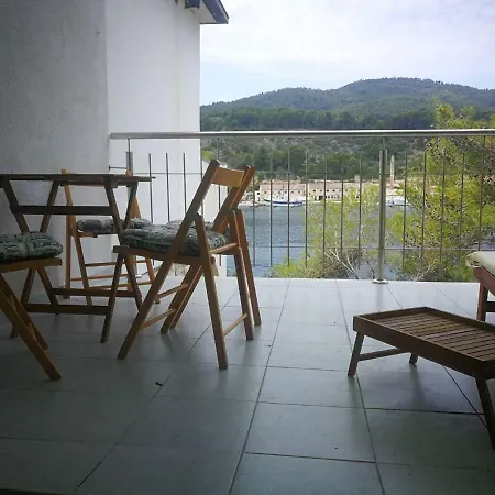 Apartment With Sea Views