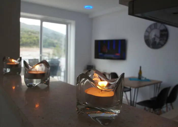 With Sea Views 公寓