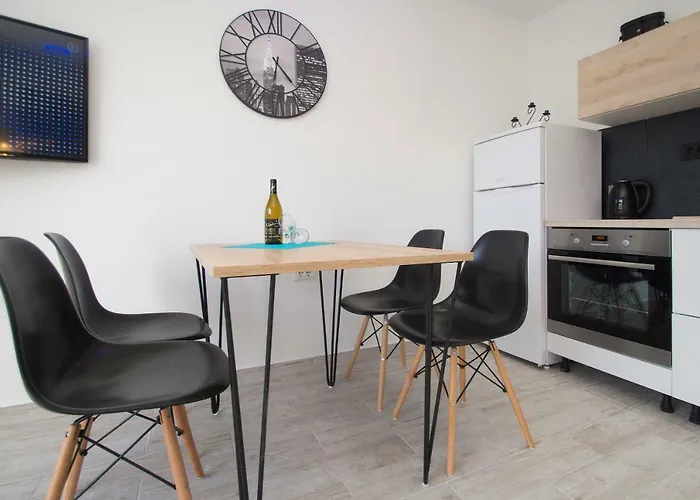 公寓 With Sea Views 尼亚卢卡