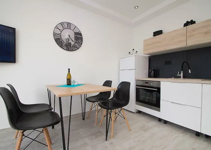 With Sea Views 公寓