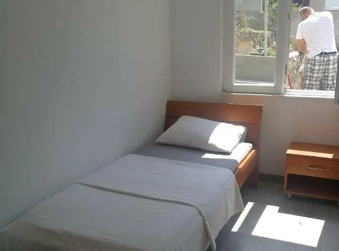 With Sea Views 公寓 尼亚卢卡